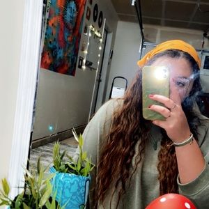 Meet your Posher, Emily